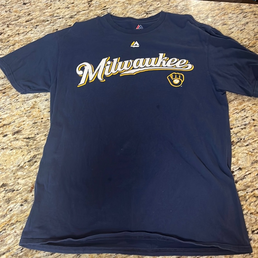 Yelich Milwaukee brewers shirt large